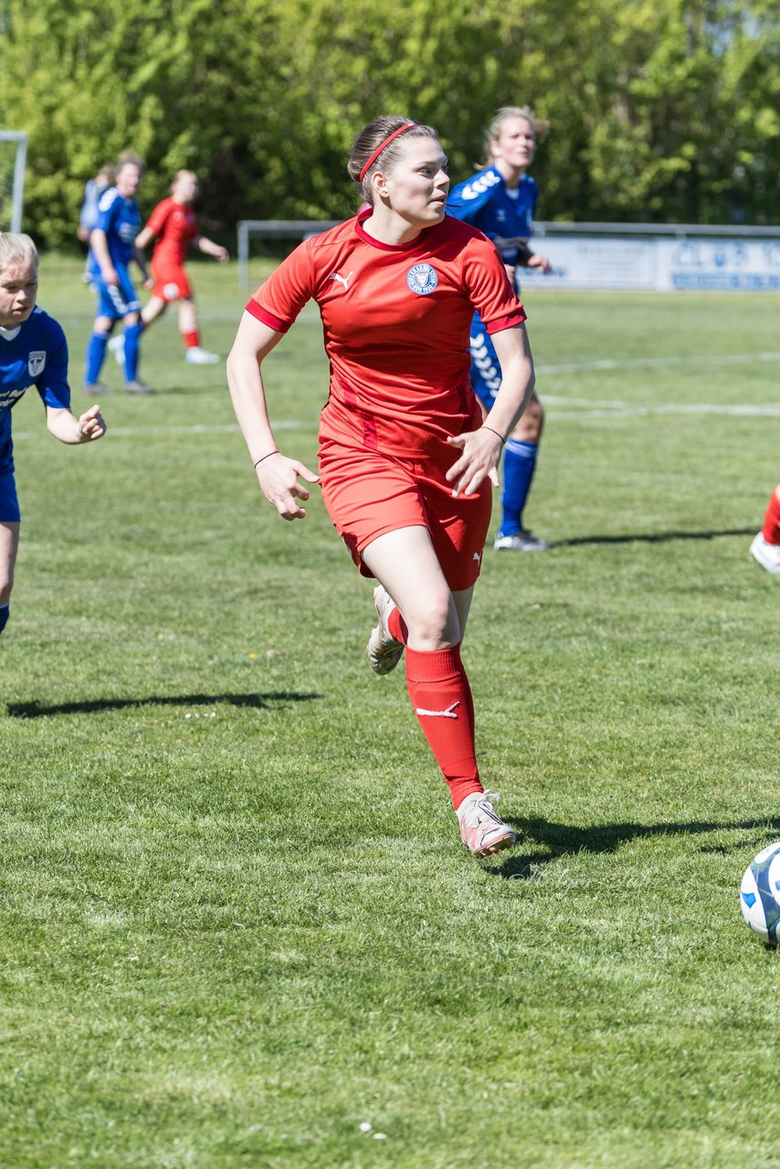 Bild 390 - F TSV Zarpen - Holstein Kiel II : Ergebnis: 2:6